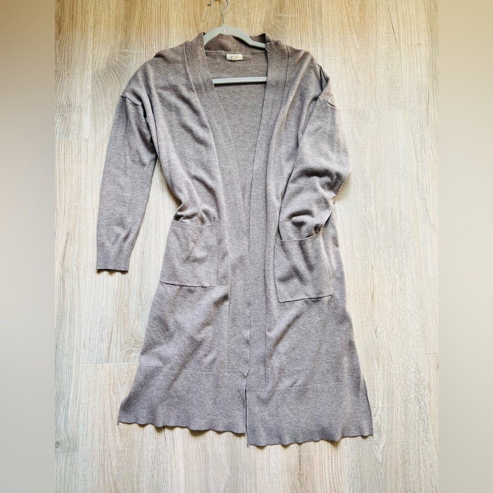 Tan Woman’s cardigan